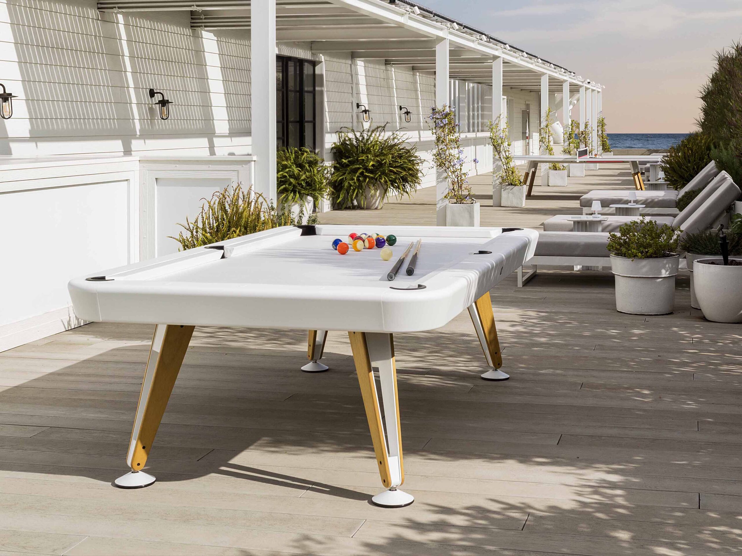RS Barcelona Diagonal Outdoor American Pool Table – 7ft, 8ft